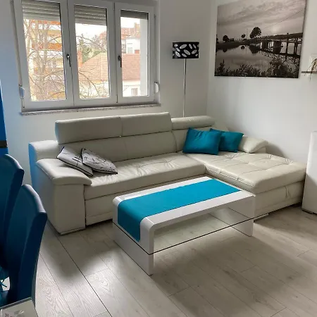 아파트 Belvarosi Luxus Apartman